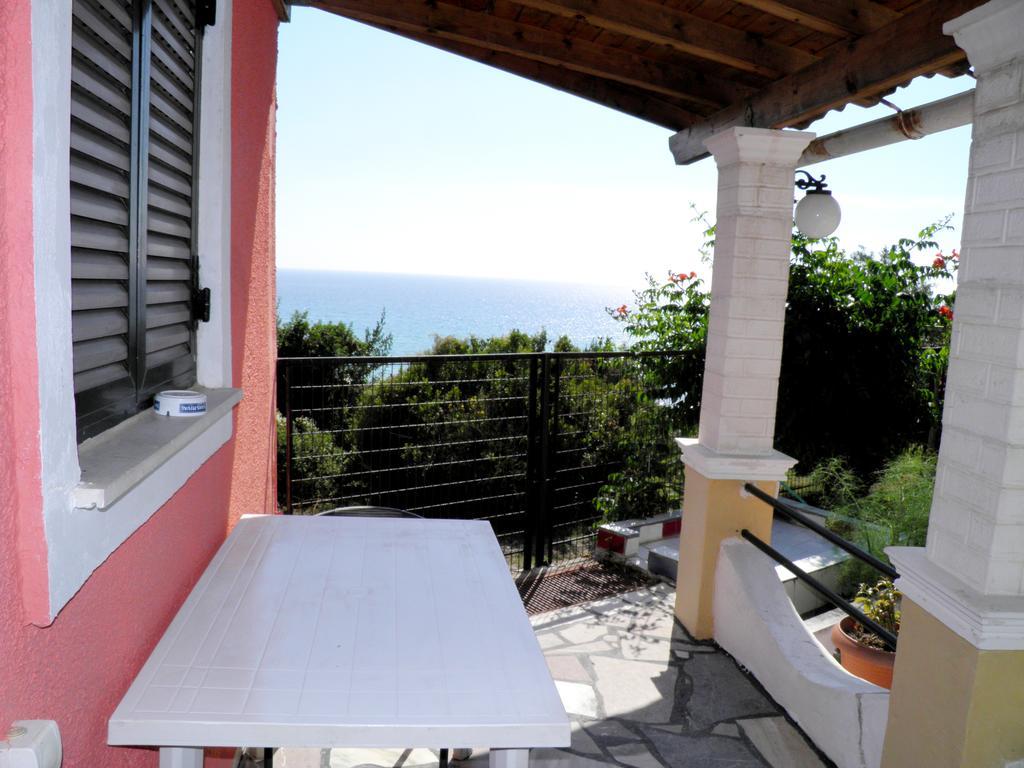 Akis Apartments Kontogialos-Pelekas Exteriér fotografie