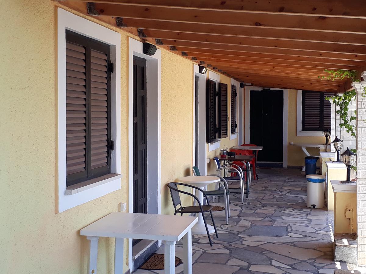 Akis Apartments Kontogialos-Pelekas Exteriér fotografie